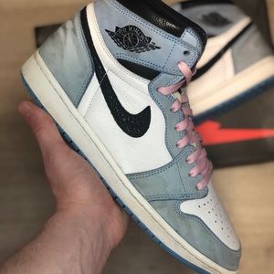 Air Jordan 1 retro high university blue size 10.5